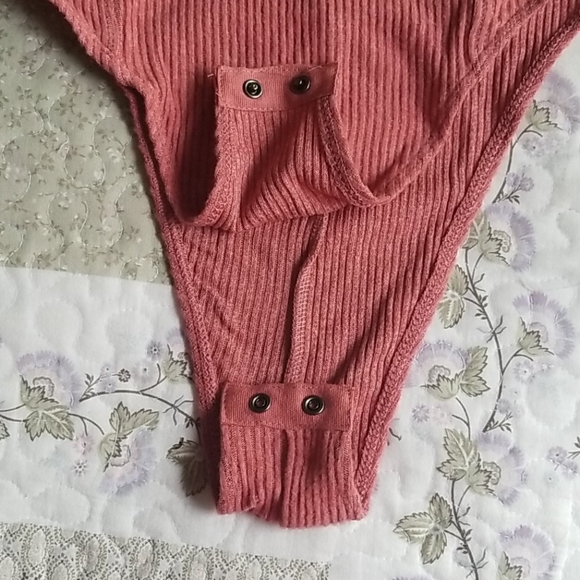 Arizona Yuma Rose Square Neck Ribbed Bodysuit - Picture 12 of 16